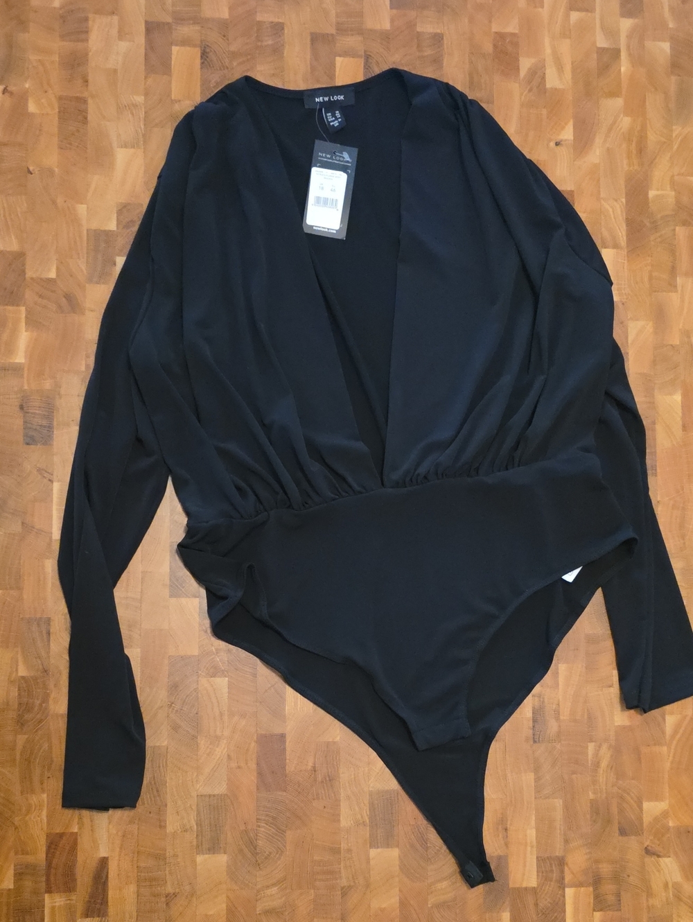 New Look Black Long Sleeve Plunge Bodysuit Top